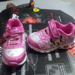 Minnie mouse shoes